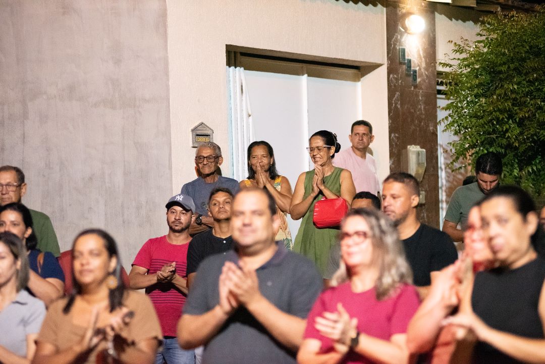Imagem 4 de Quartou com Obras leva mais pavimentação ao loteamento Santa Helena