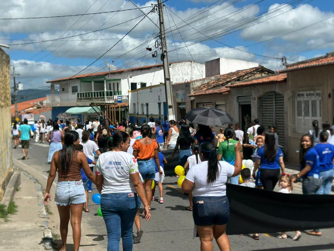 Imagem 4 de Abril Azul: Caminhada movimenta ruas de Igara com conscientização sobre o autismo